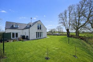 Photo 32- click for photo gallery